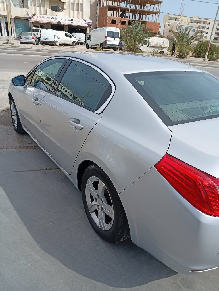 Peugeot 508 2012