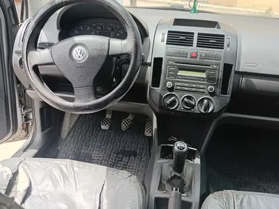 Volkswagen Polo - Photo 2
