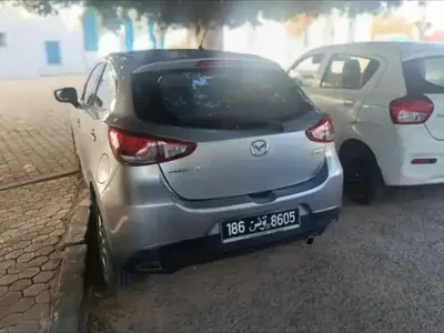 Mazda MAZDA2 - Photo 3