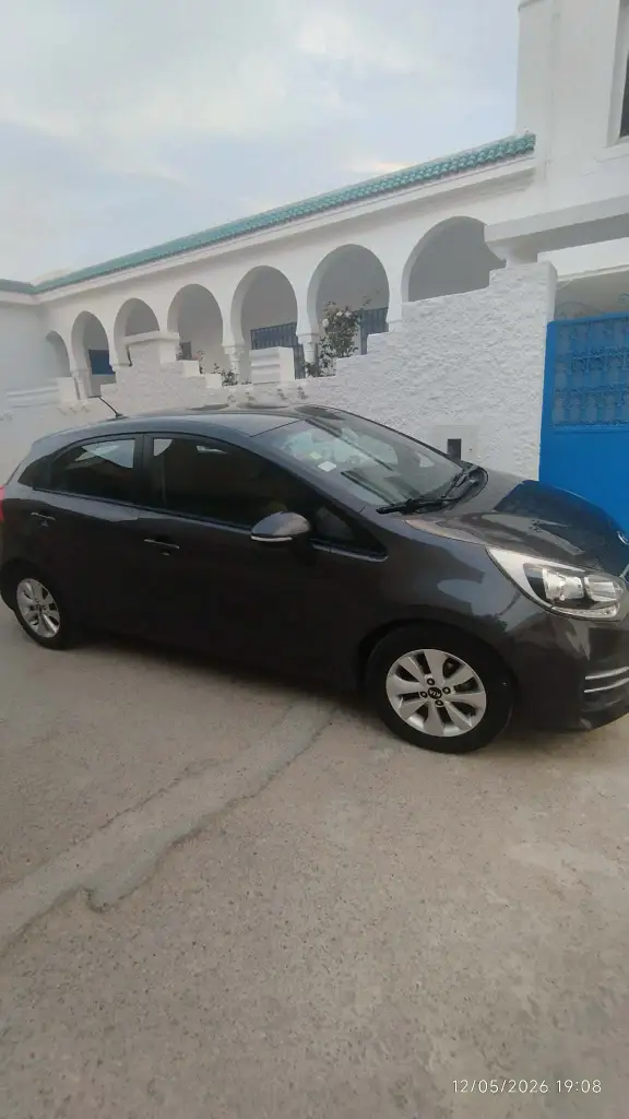 Kia RIO - Photo 2