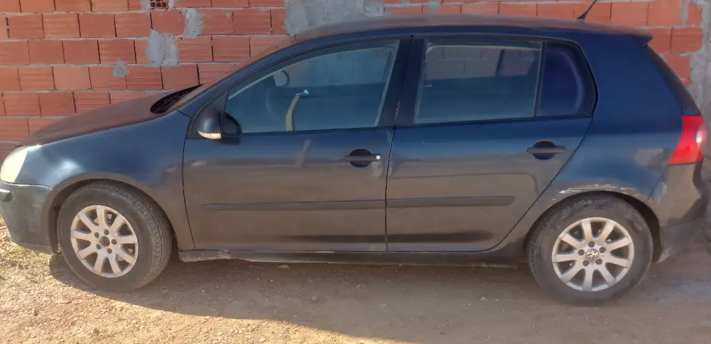 Volkswagen Golf 5 - Photo 2