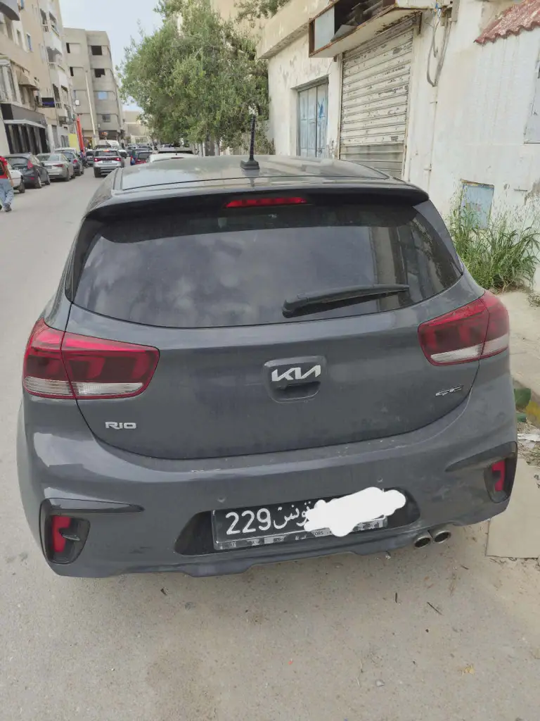 Kia RIO - Photo 2