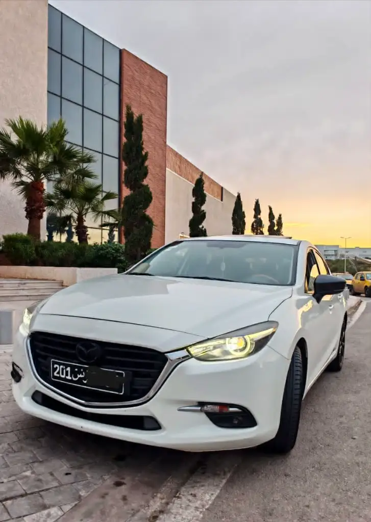 Mazda MAZDA3 2017