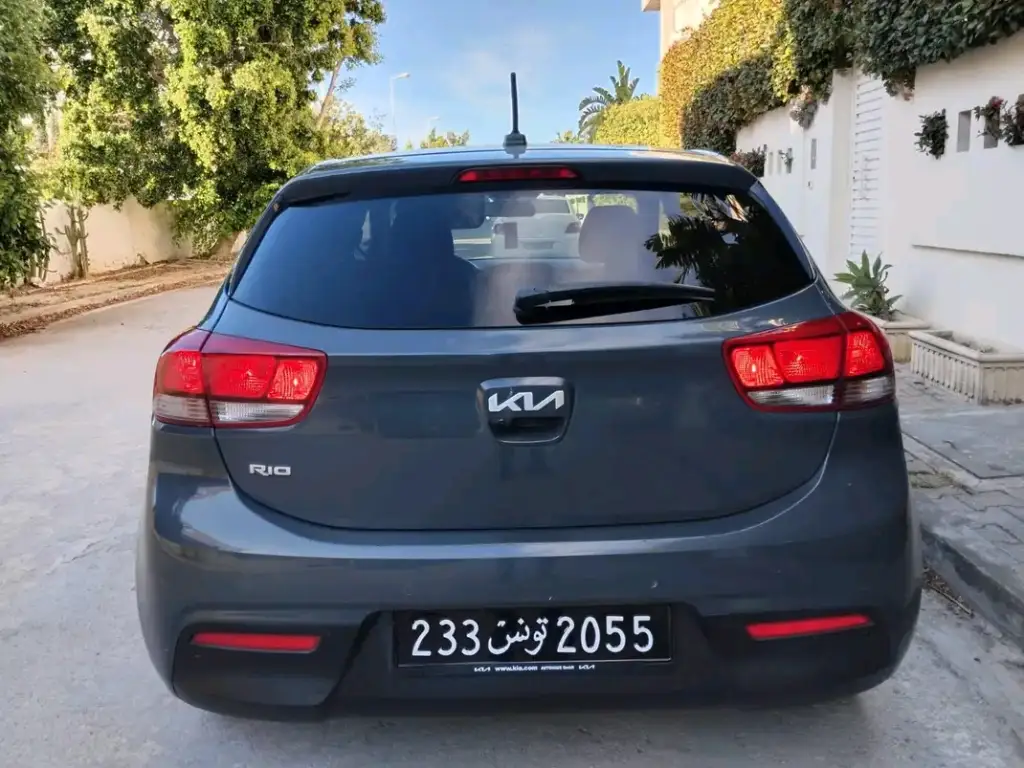 Kia RIO - Photo 8
