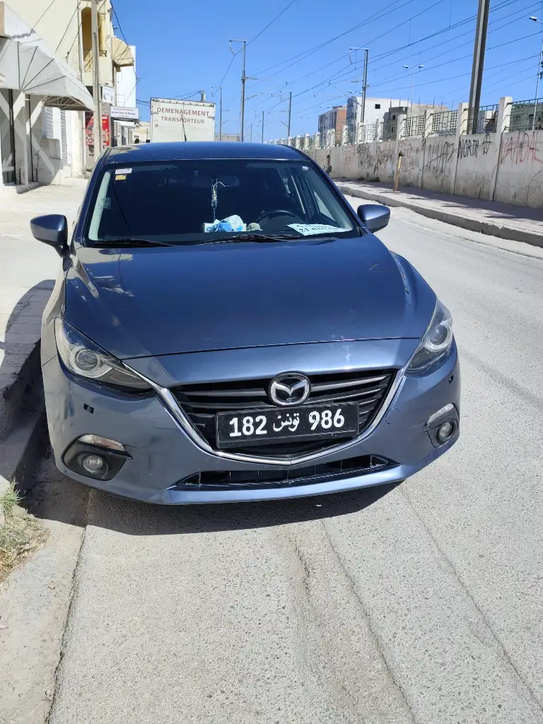Mazda MAZDA3 2015