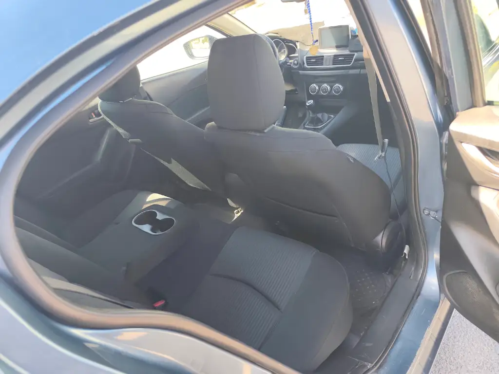 Mazda MAZDA3 - Photo 7