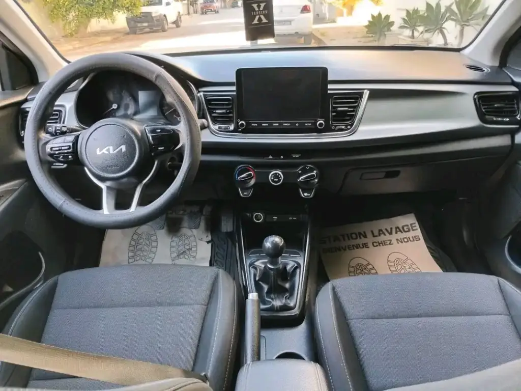 Kia RIO - Photo 2
