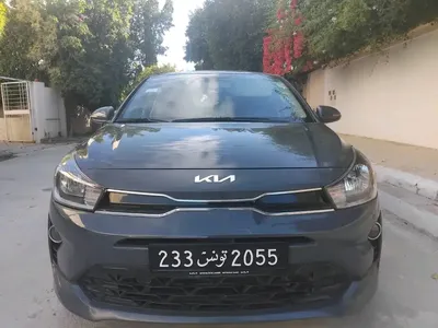 KIA RIO PRESTIGE PREMIÈRE MAIN EN EXCELLENT ÉTAT 