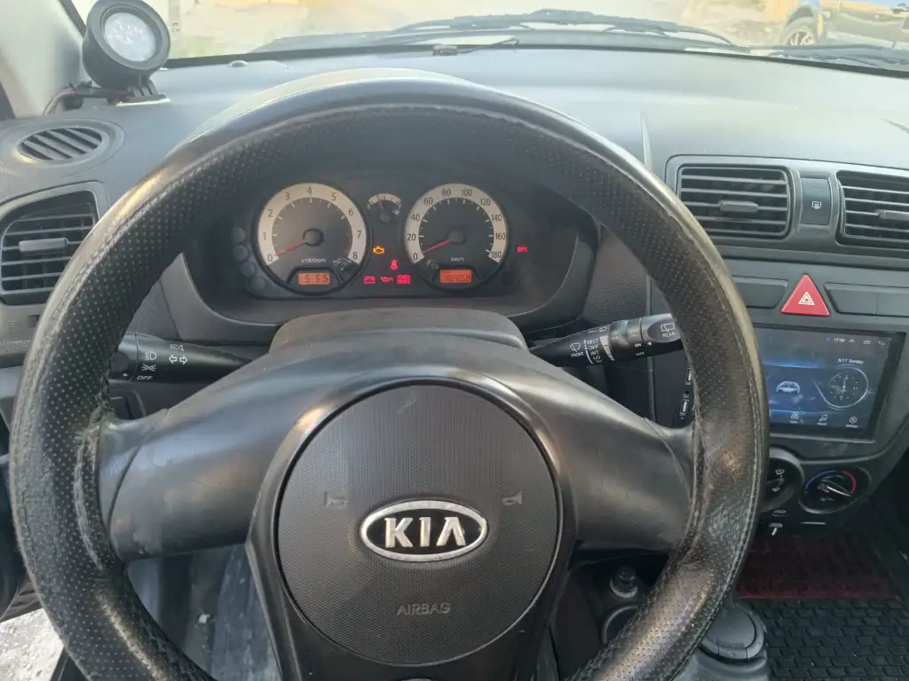 Kia PICANTO - Photo 10