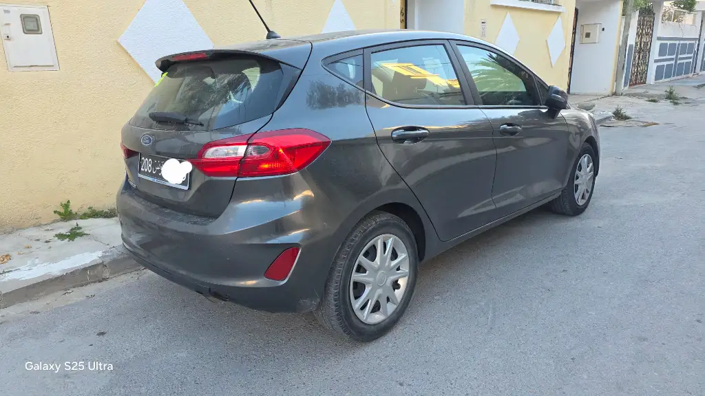 Ford FIESTA - Photo 3