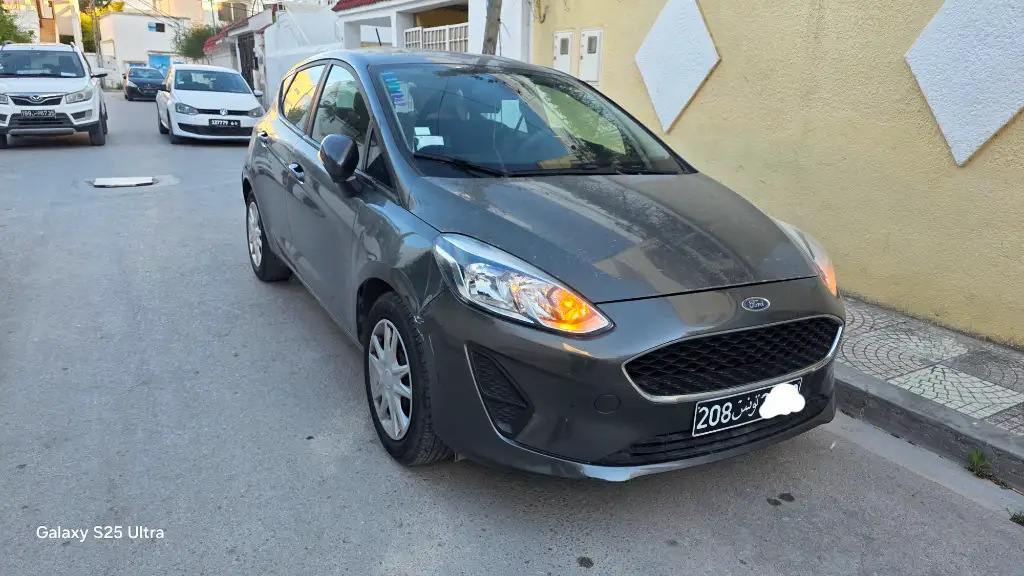 Ford FIESTA - Photo 4