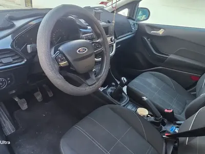Ford FIESTA - Photo 2