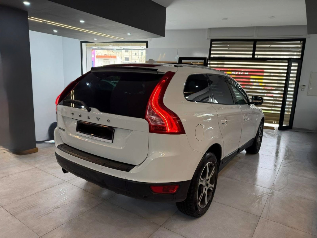 Volvo Xc60 - Photo 5