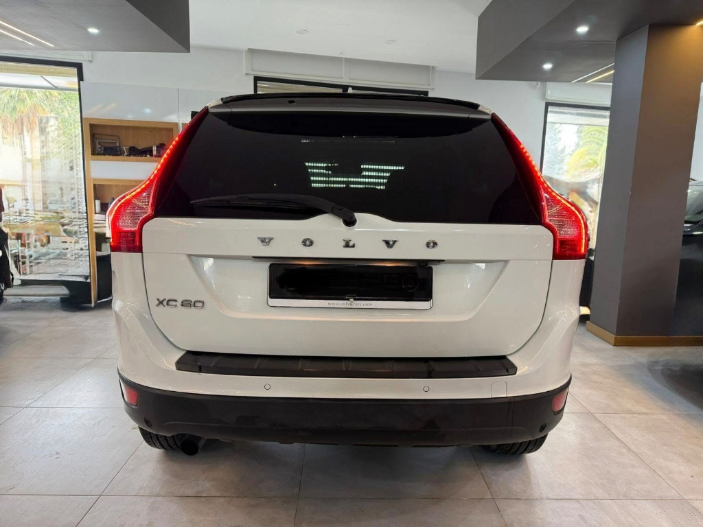 Volvo Xc60 - Photo 12