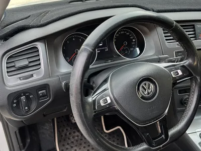 Volkswagen Golf - Photo 4