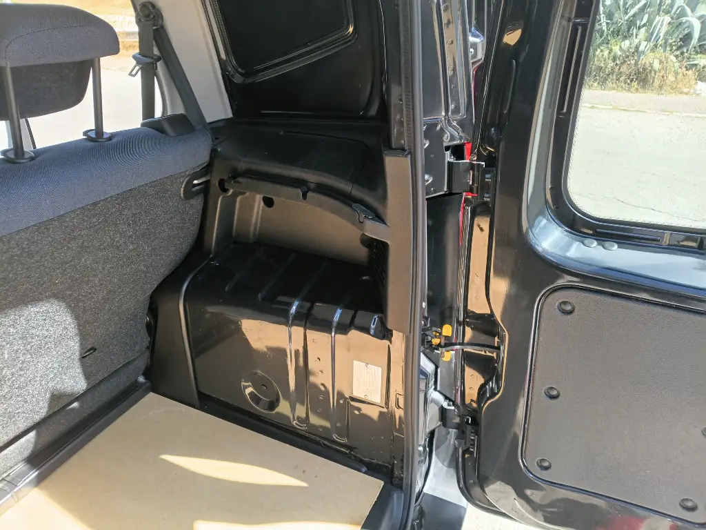 Peugeot Bipper Tepee - Photo 4