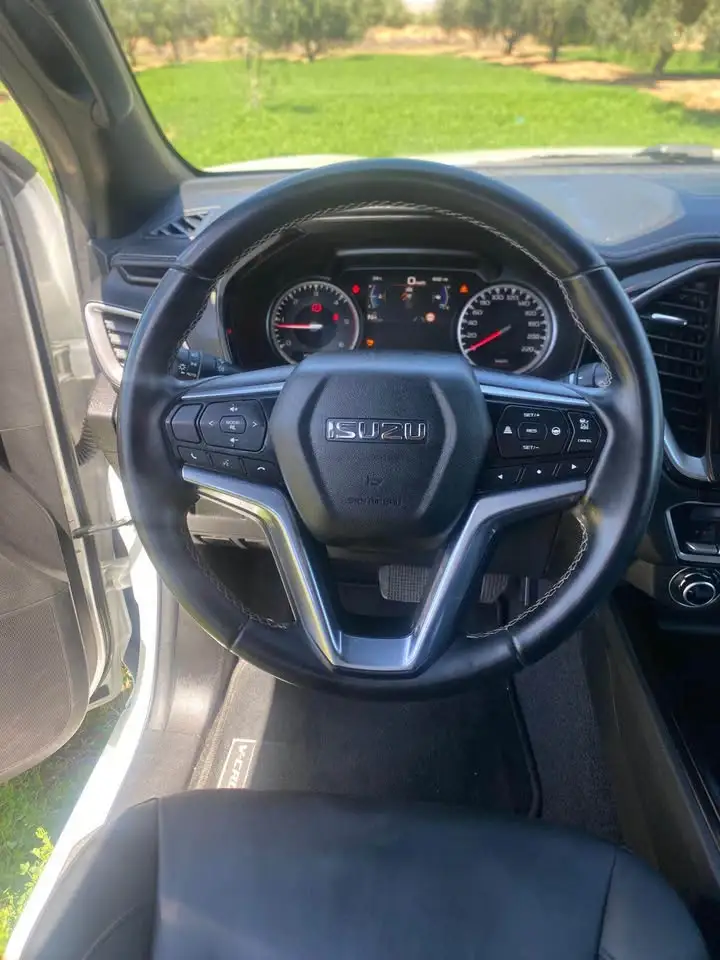 Isuzu D MAX - Photo 7
