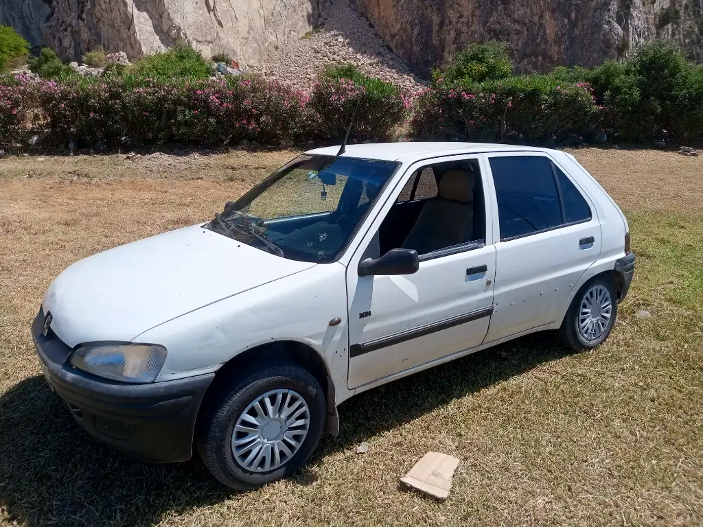 Peugeot 106 - Photo 4