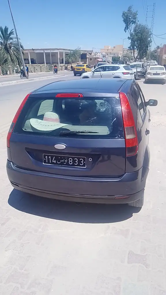 Ford FIESTA - Photo 4