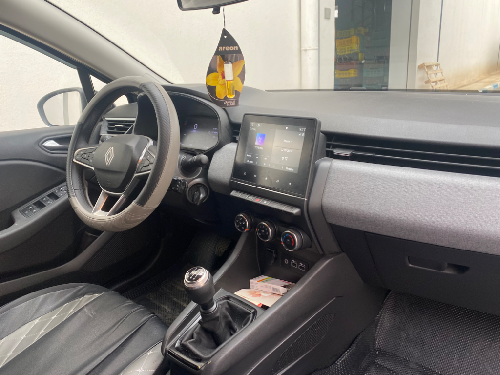 Renault Clio - Photo 2