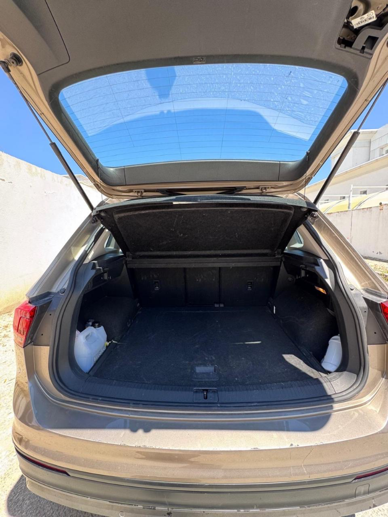 Volkswagen Tiguan - Photo 6