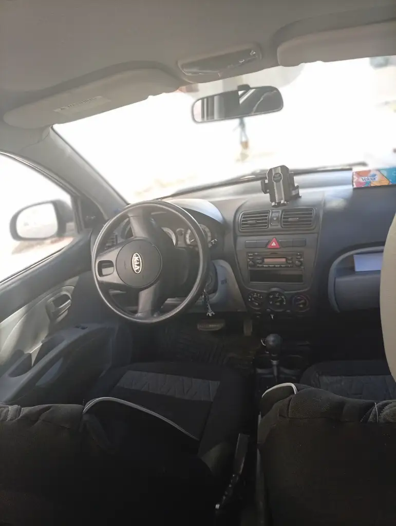 Kia PICANTO - Photo 8
