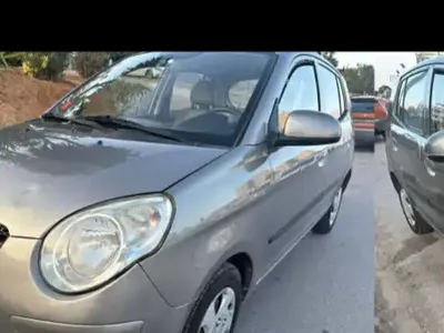 Kia Picanto  boîte automatique 2010 200000 km