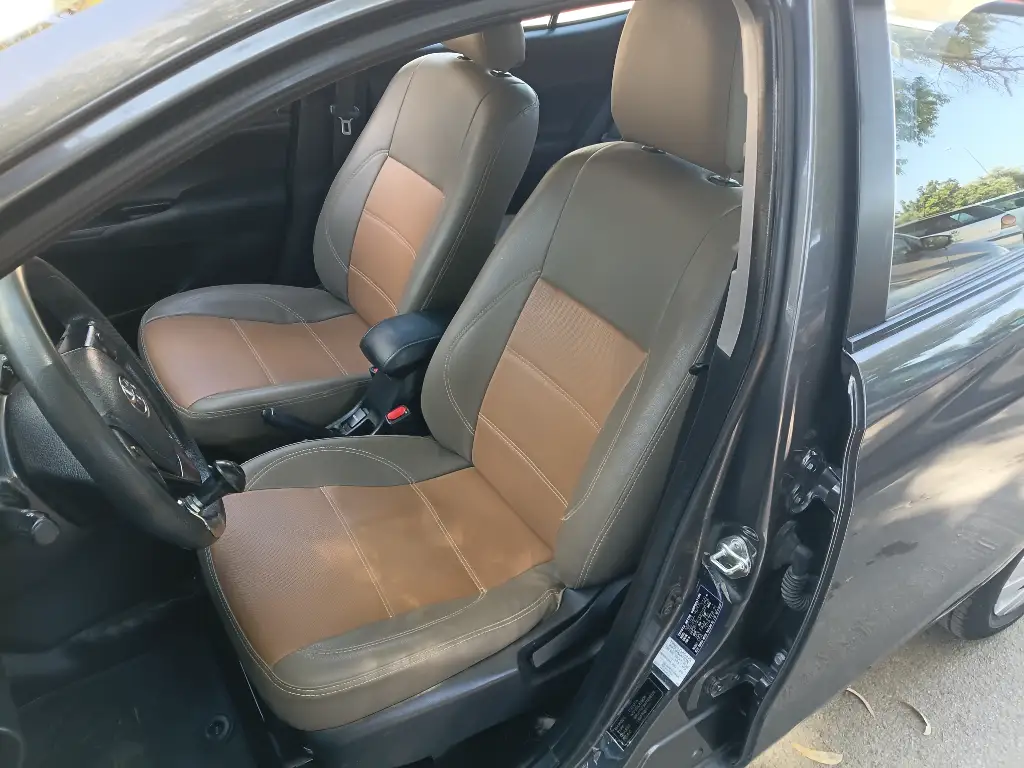 Toyota Yaris - Photo 4