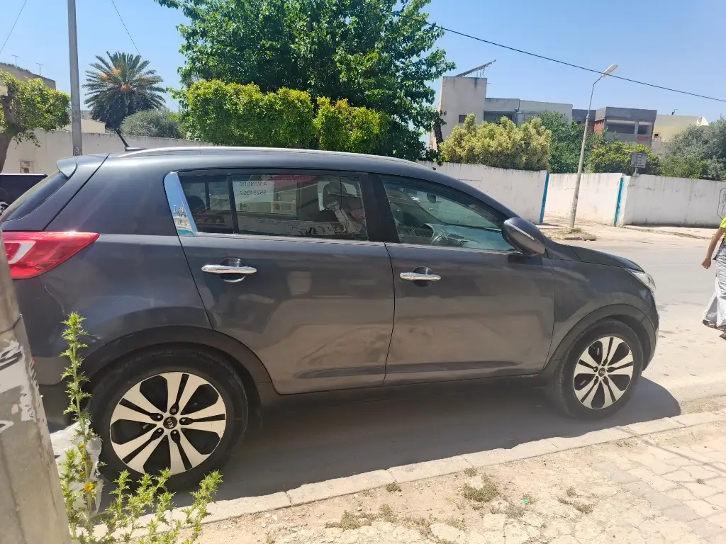 Kia SPORTAGE - Photo 9