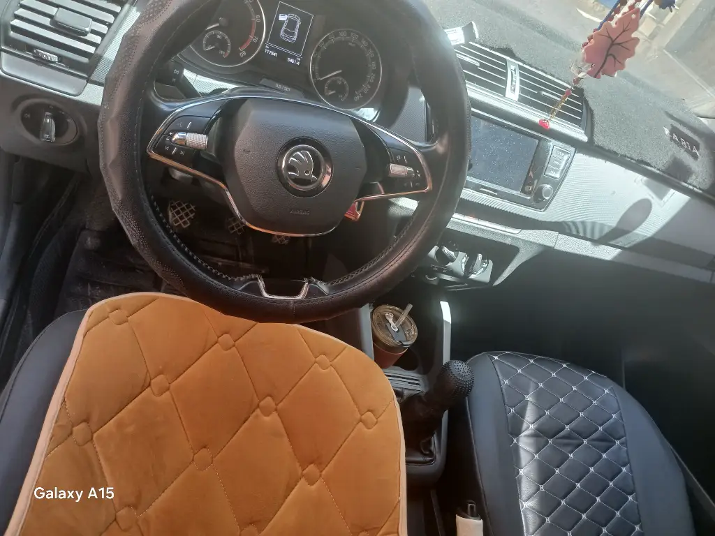 Skoda Fabia - Photo 4