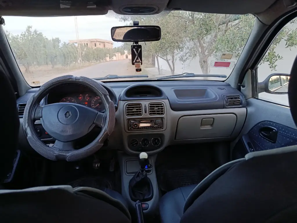 Renault Clio - Photo 5