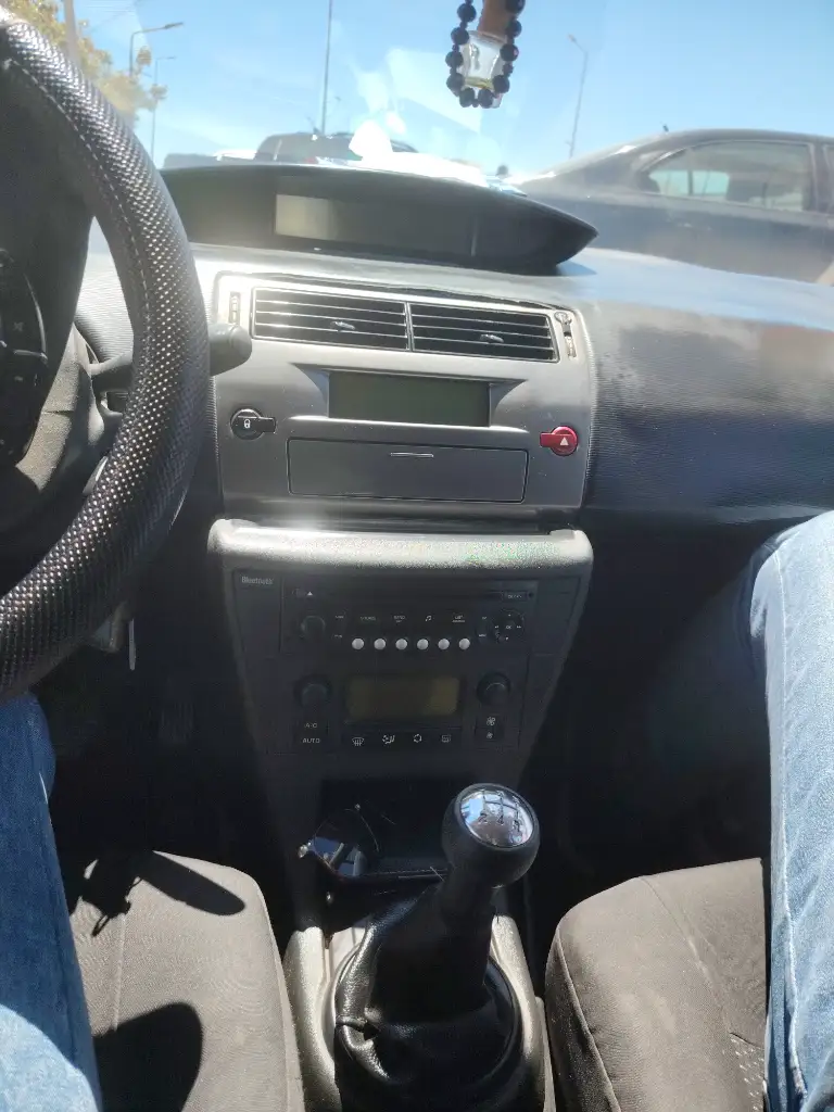 Citroen C4 - Photo 9