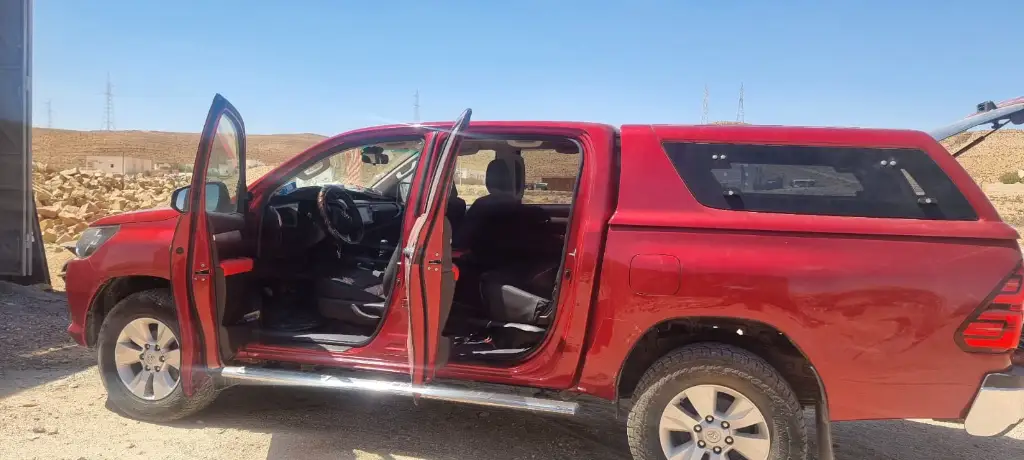 Toyota Hilux - Photo 2