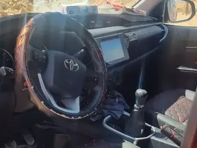Toyota Hilux - Photo 6