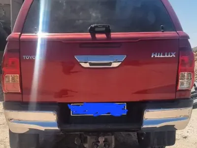 Toyota Hilux - Photo 3