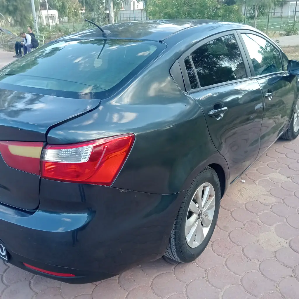 Kia RIO - Photo 2