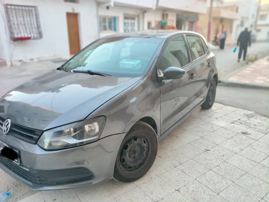 Volkswagen Polo - Photo 2