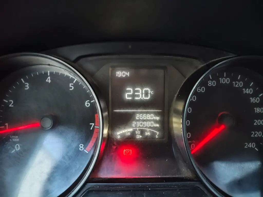 Volkswagen Polo - Photo 9