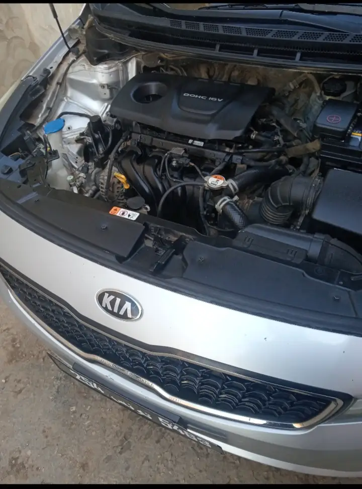 Kia CERATO - Photo 2