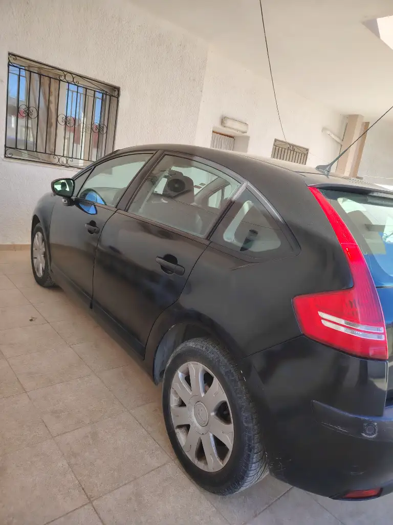Citroen C4 - Photo 3