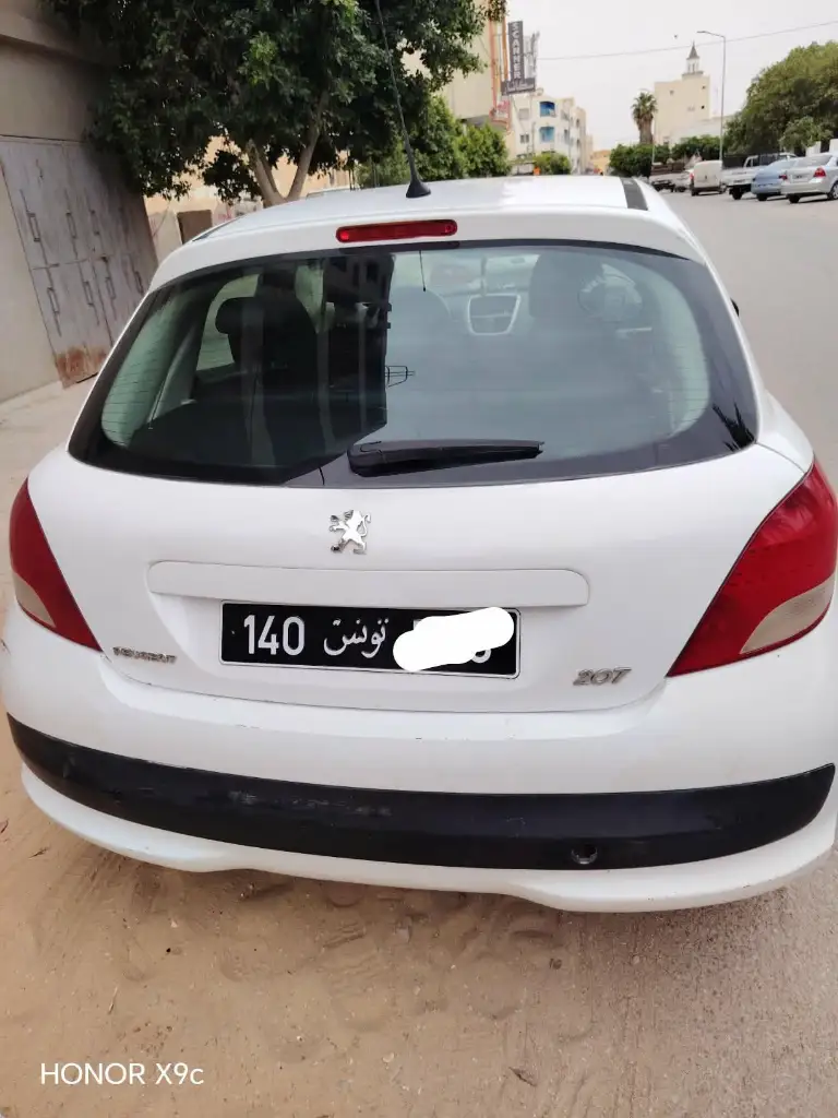 Peugeot 207 - Photo 2