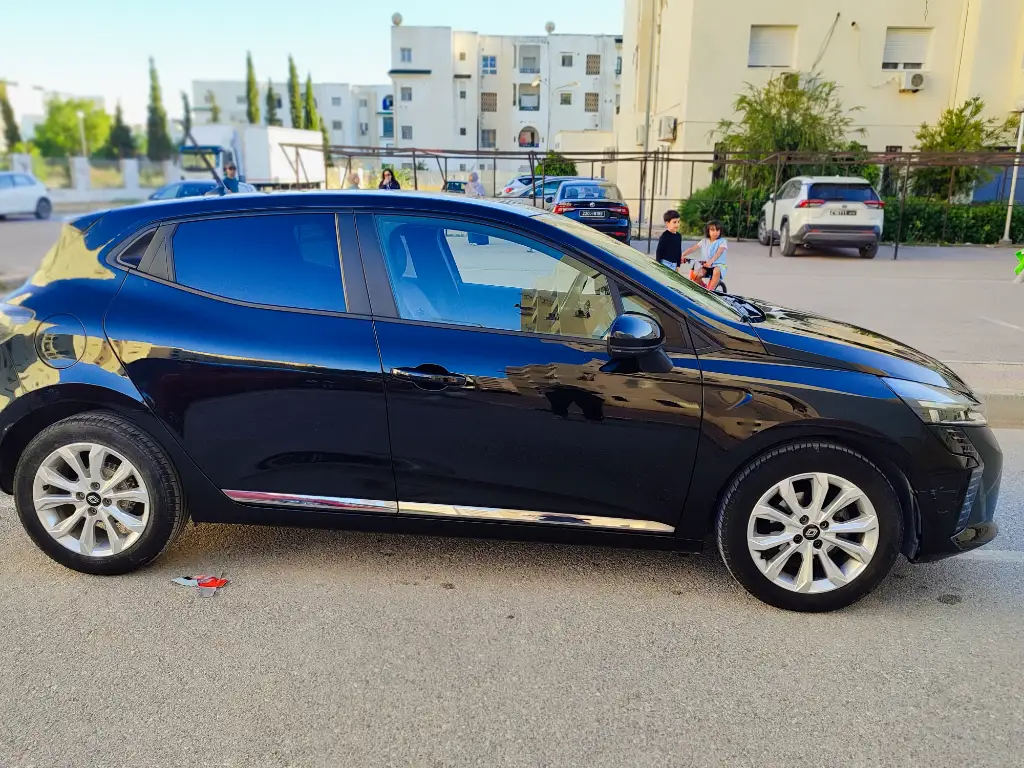 Renault Clio - Photo 6