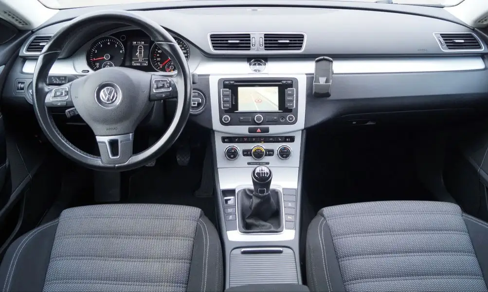 Volkswagen Passat CC - Photo 2