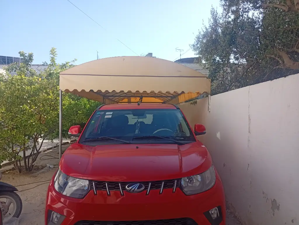 Mahindra KUV 100 2023