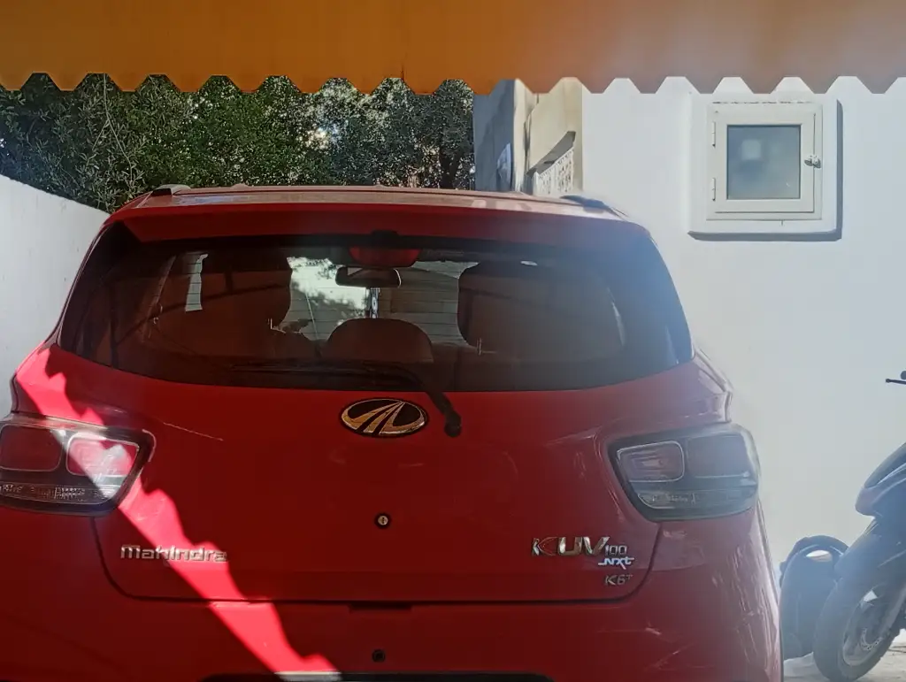 Mahindra KUV 100 - Photo 2