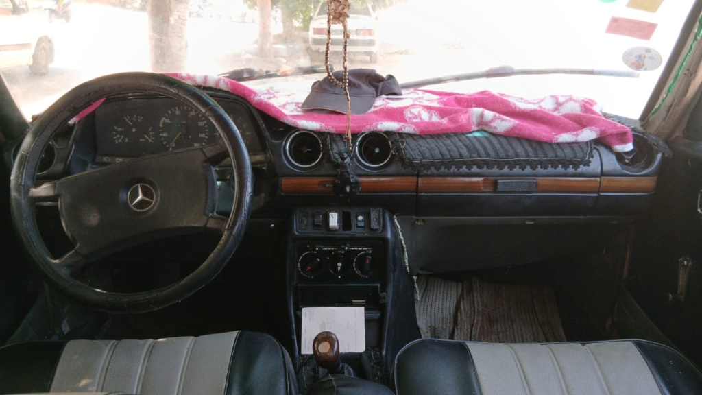 Mercedes 200 - Photo 3