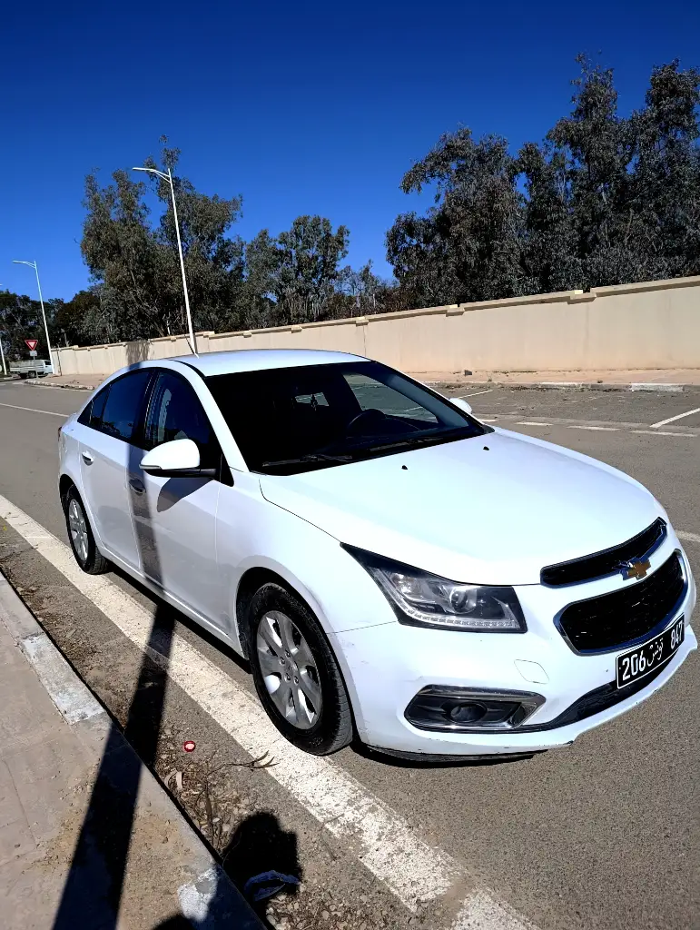 Chevrolet CRUZE - Photo 11