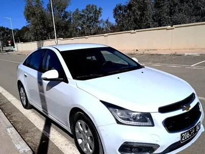 Chevrolet CRUZE - Photo 2