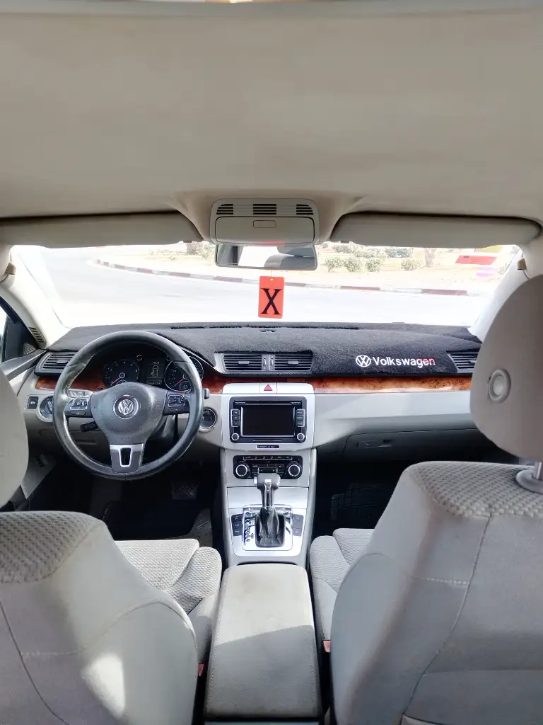 Volkswagen Passat - Photo 5