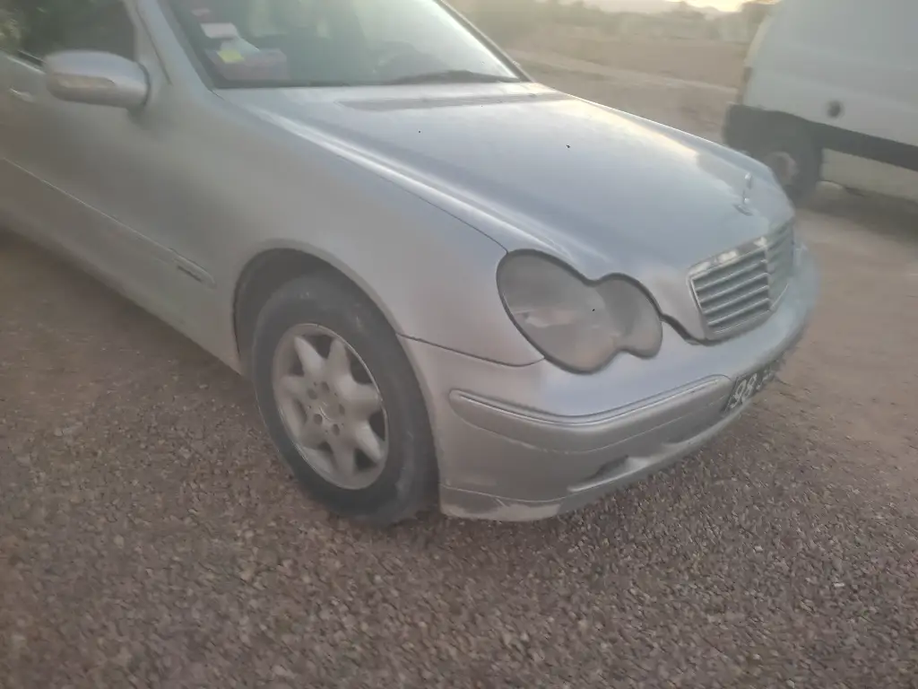 Mercedes Classe C - Photo 9